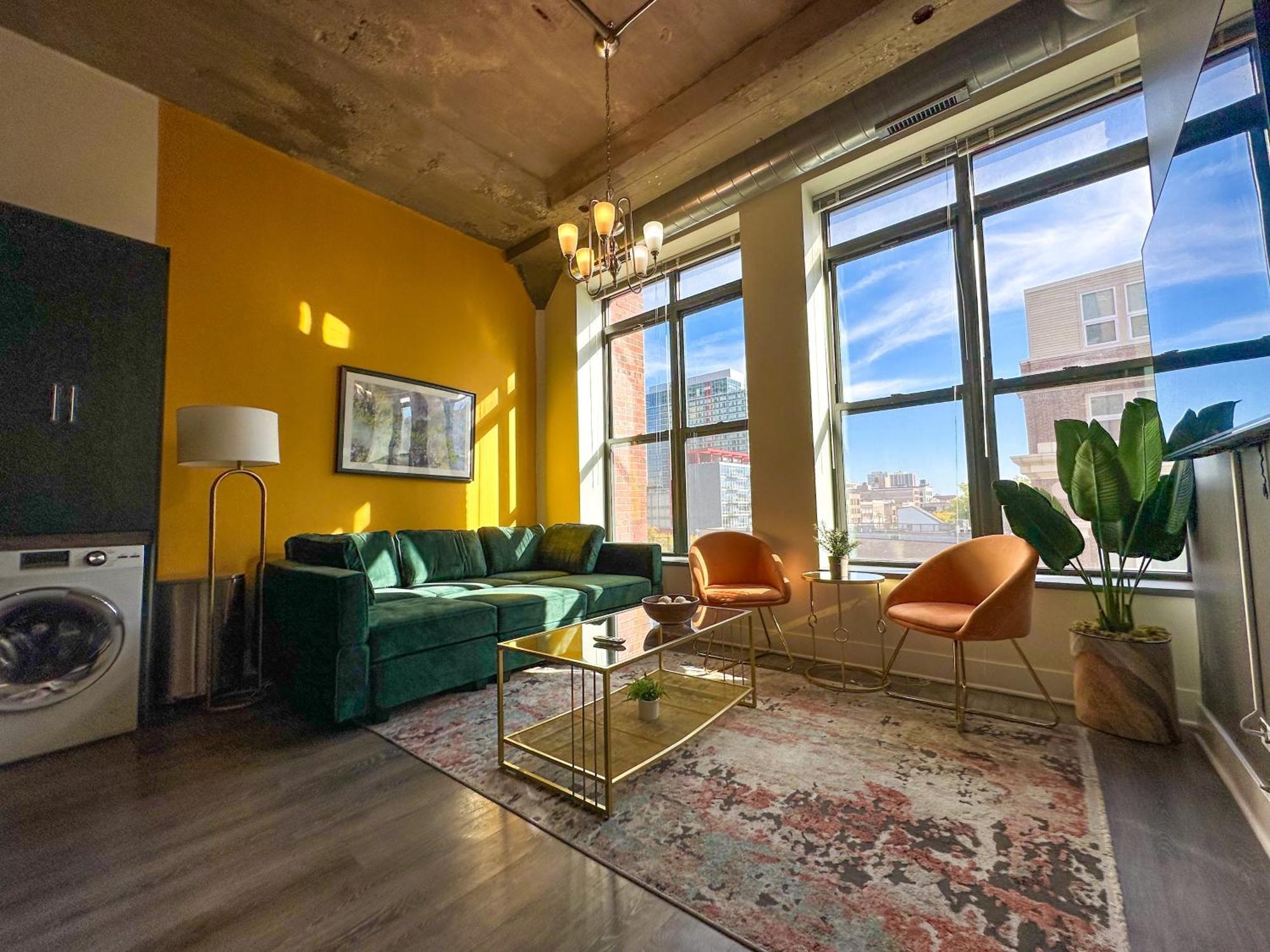 Spacious 2Br Vacation Rental With City View, Optional Parking And Gym Near Mccormick Place & Downtown Chicago Attractions Exteriör bild